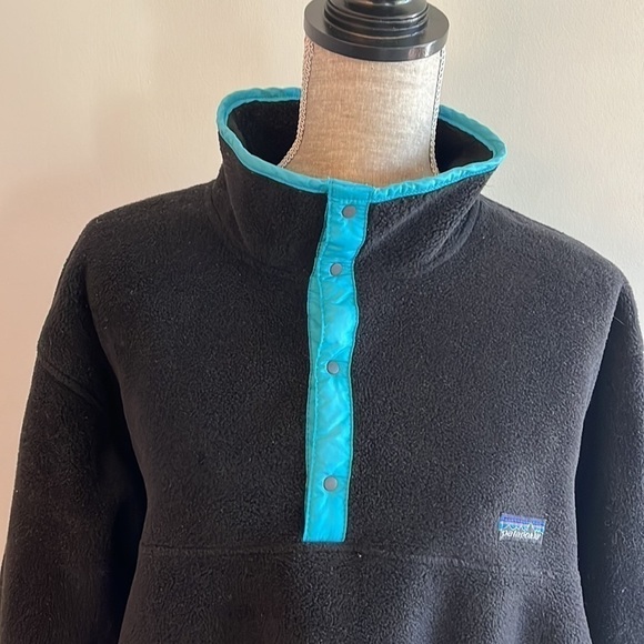 Rare Patagonia Snap-T From 1985 (style:25541) Black fleece w/turquoise accents. - Picture 2 of 7